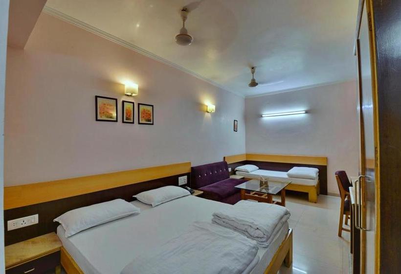 Jain S Hotel Rajhans 4