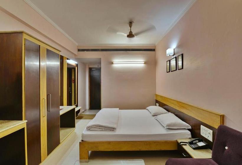 Jain S Hotel Rajhans 9