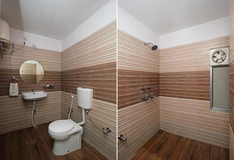 Hotel Oyo 3212 The Altira 12