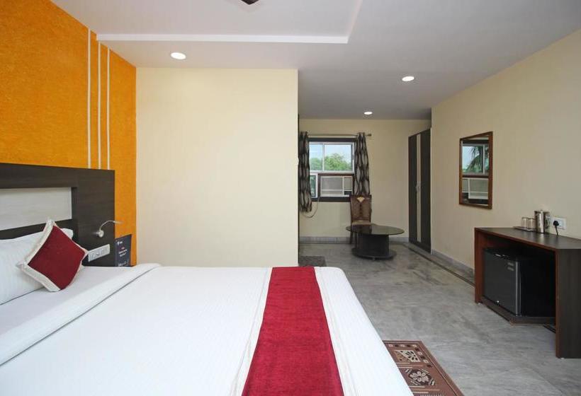 Hotel Oyo 3212 The Altira 2