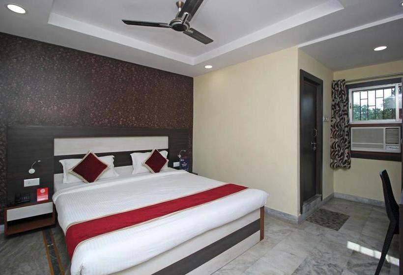 Hotel Oyo 3212 The Altira 5