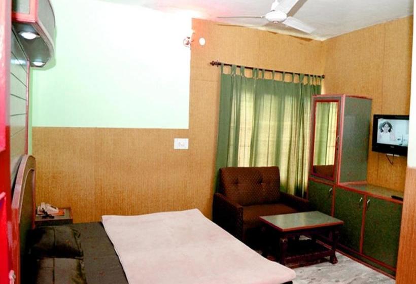 Kasauli Hotel Puri