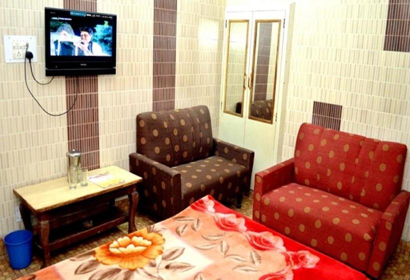 Kasauli Hotel Puri 10