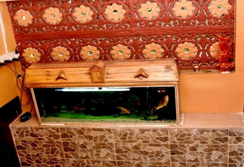 Kasauli Hotel Puri 6