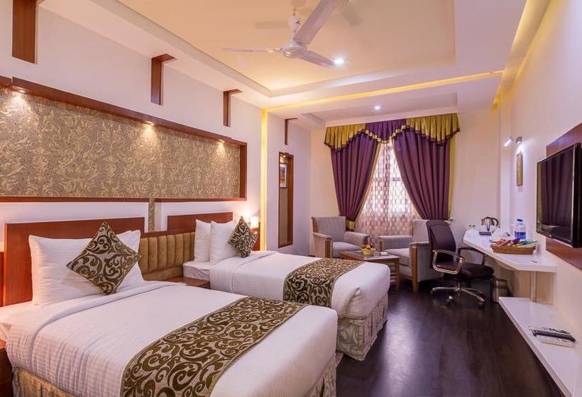 Hotel Ambience Gwalior 13