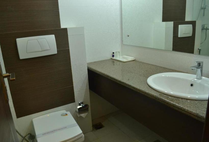 Hotel Hari S Courtmg Road 17