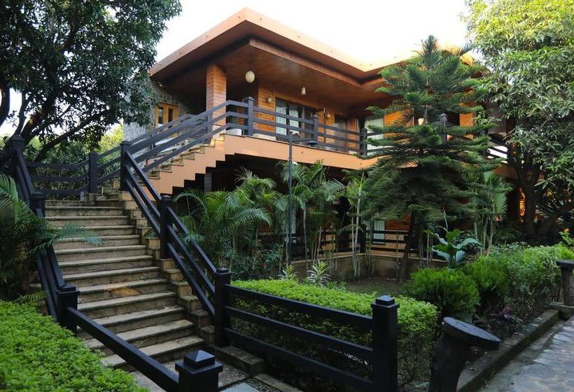 Resort Treebo Tuskar S 17