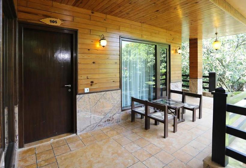 Resort Treebo Tuskar S 5