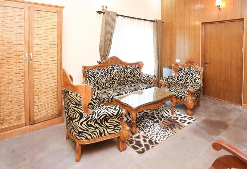 Resort Treebo Tuskar S 7