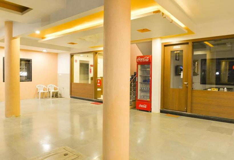 Hotel Oyo 3776 Midtown Inn 12