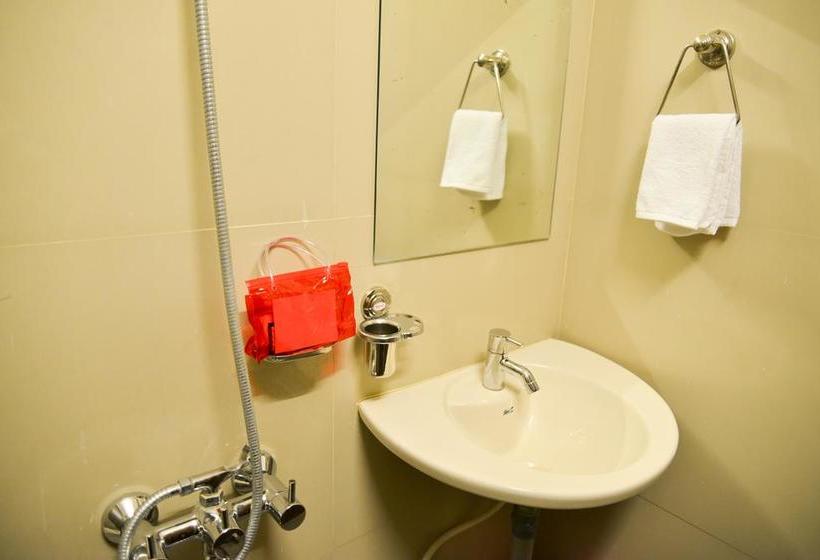 Hotel Oyo 3776 Midtown Inn 19