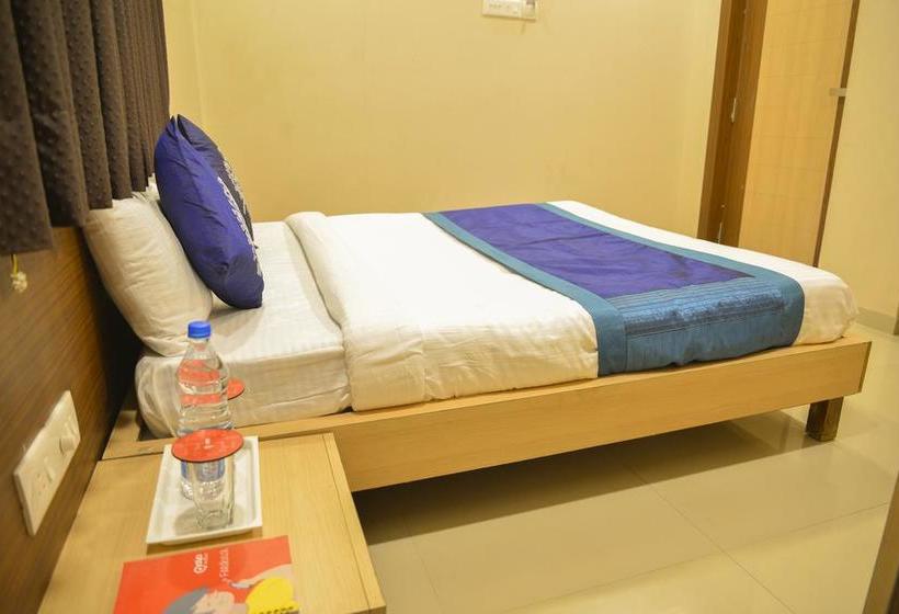 Hotel Oyo 3776 Midtown Inn 9