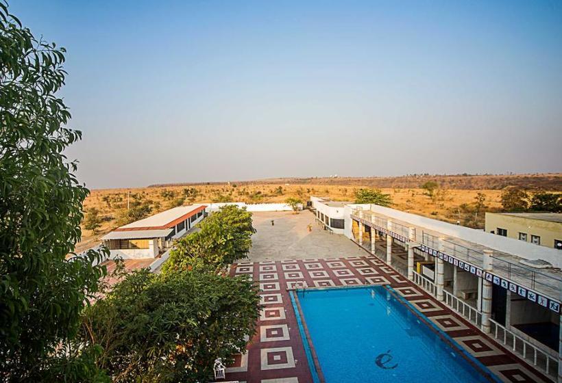 Vresorts Etranger Resort