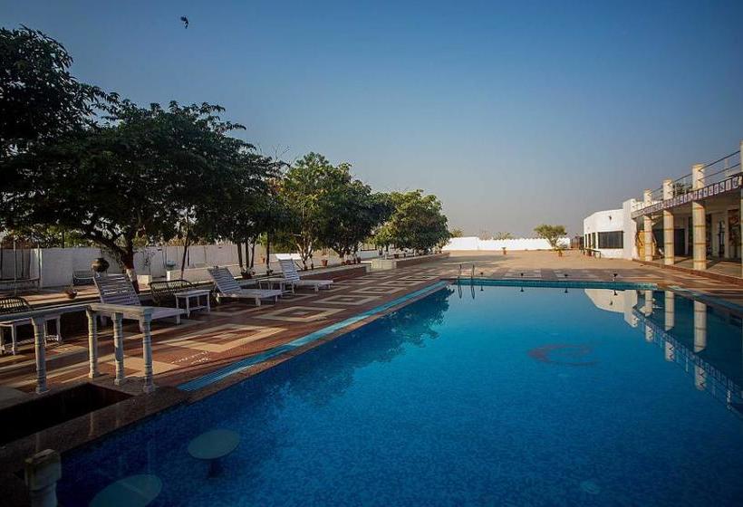 Vresorts Etranger Resort 2