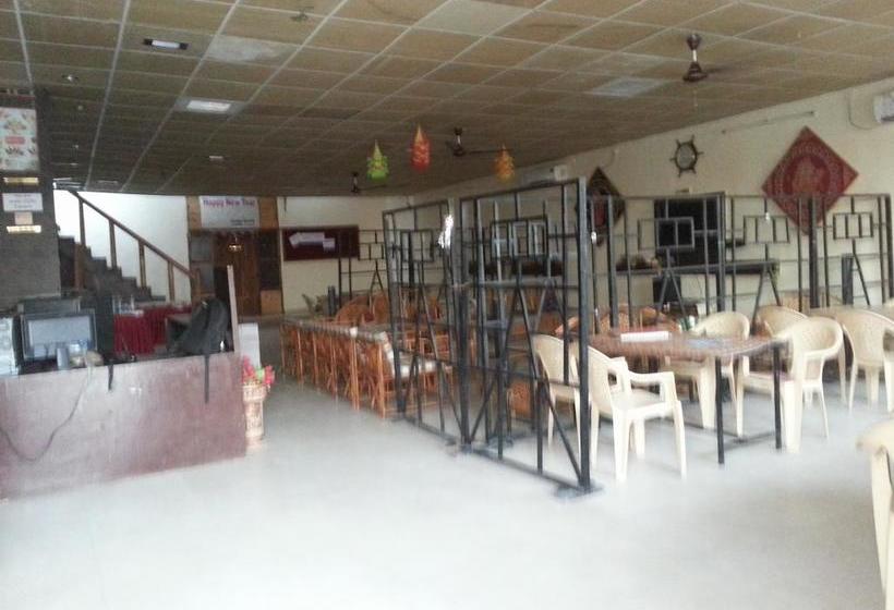 Vresorts Etranger Resort 4