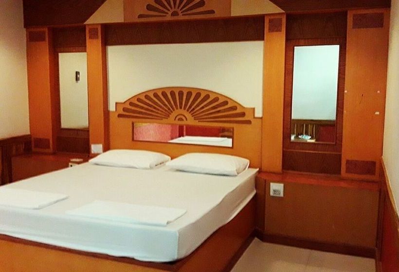 Hotel Bypass And Resort 6