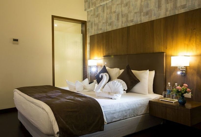 Hotel Citrus Chinchwad Pune 7