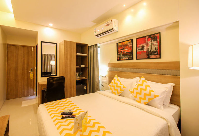 Hotel Ascot International 8