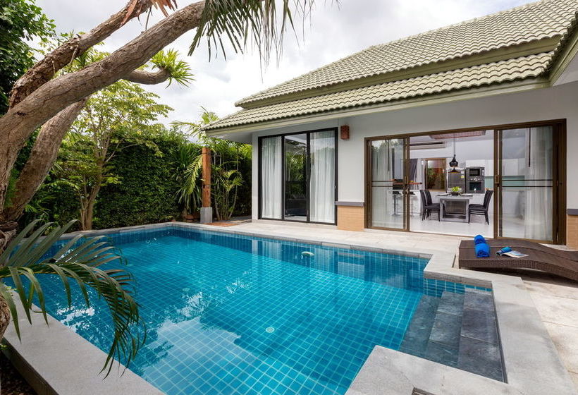 Karon Beach Pool Villas Phuket