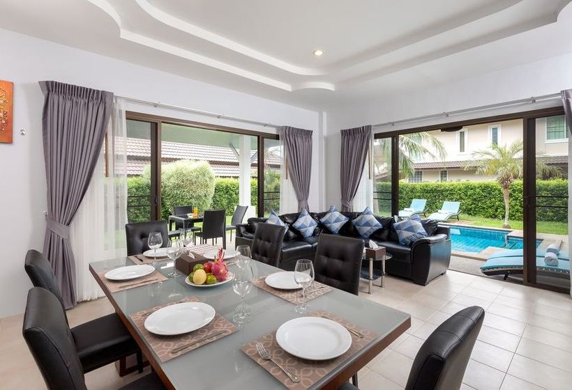 Karon Beach Pool Villas 17