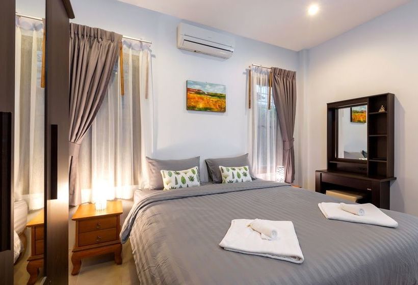 Karon Beach Pool Villas 9