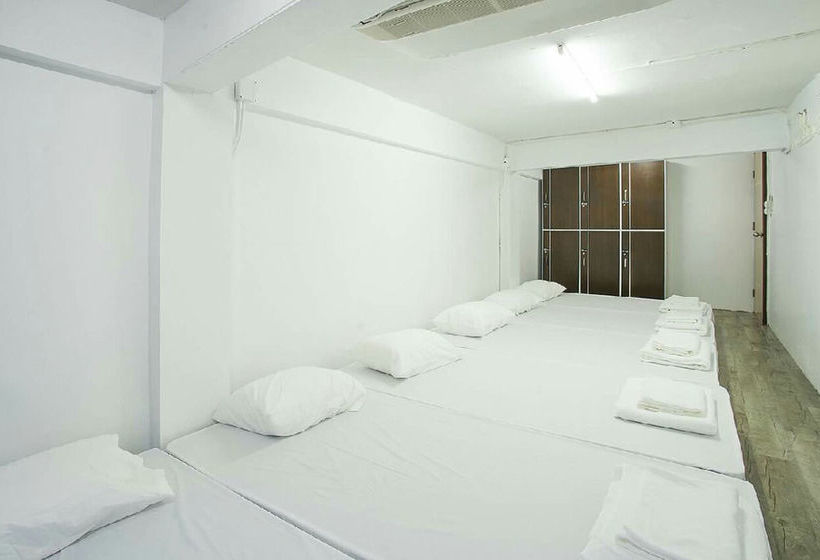 The Port Hostel By Suwatchai 11