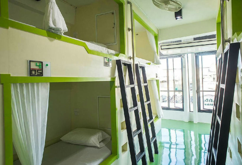 The Port Hostel By Suwatchai 12