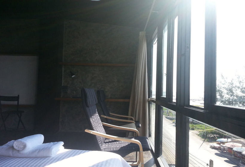 Pension Sabaidee Beach Rayong 14