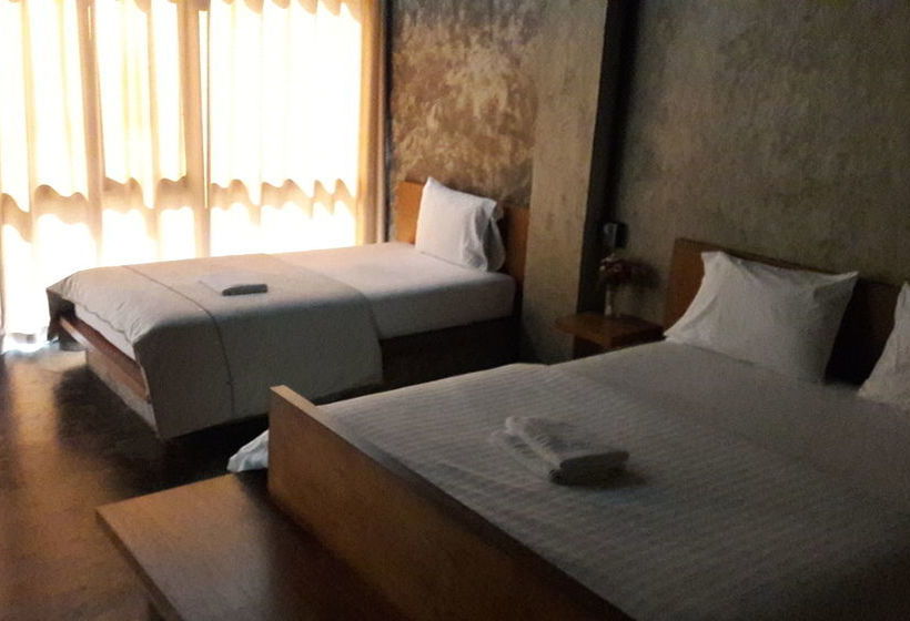 Pension Sabaidee Beach Rayong 9