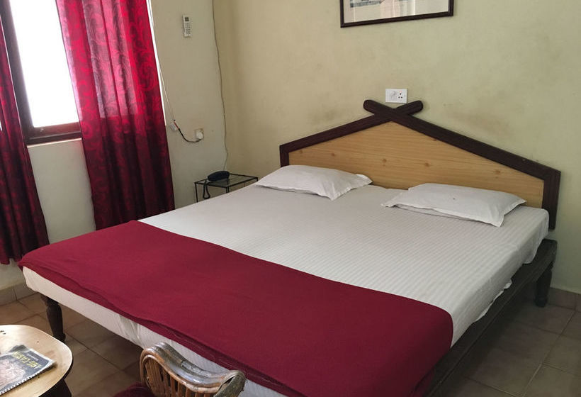 Hotel Crossroad Inn 1