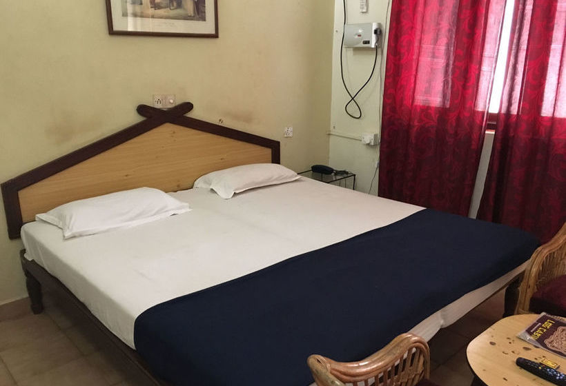 Hotel Crossroad Inn 3