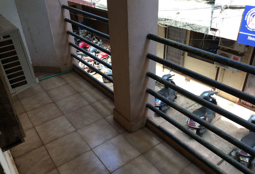 Hotel Crossroad Inn 7