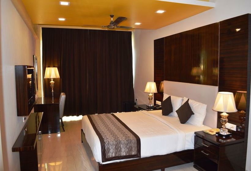 Hotel Calangute Central 3