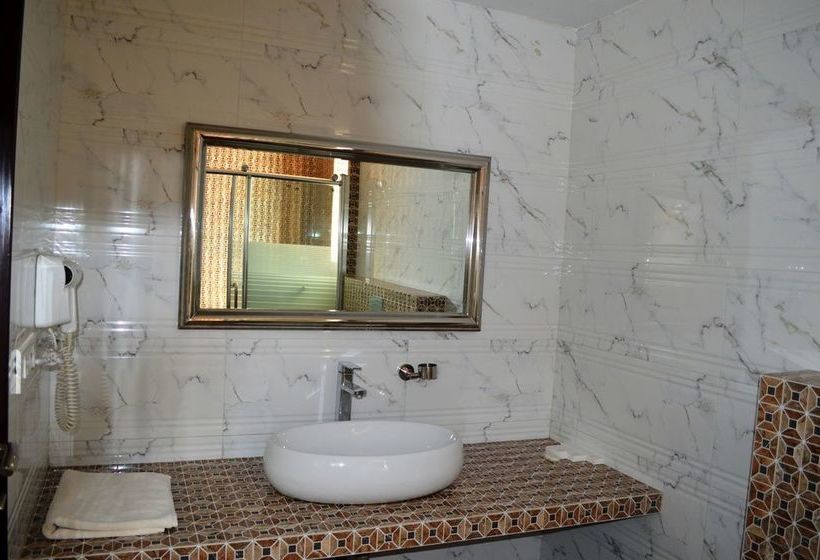 Hotel Calangute Central 7