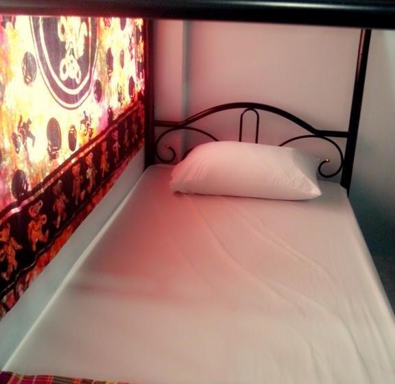 Moon Dance Hostel 13