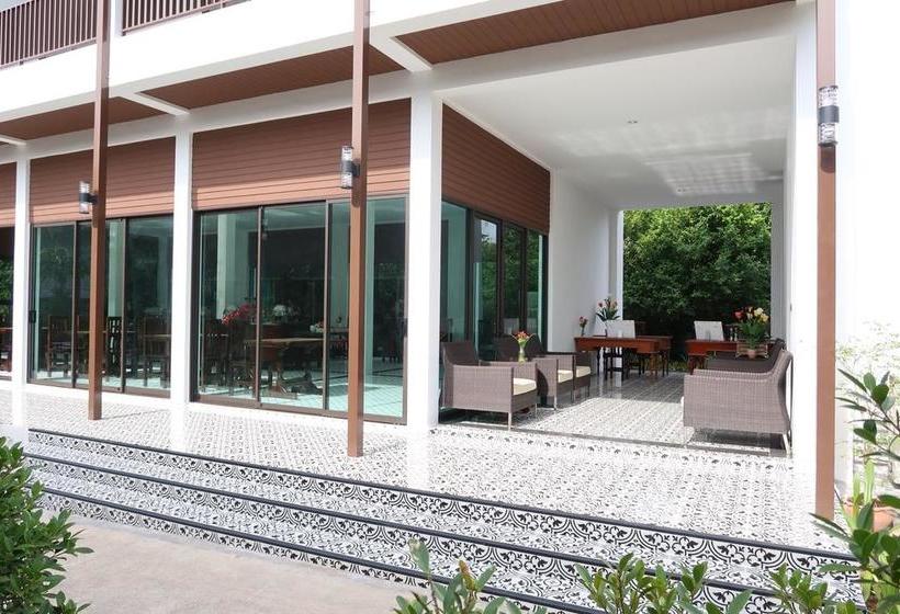 Hotel Bora Bora Villa Phuket 17