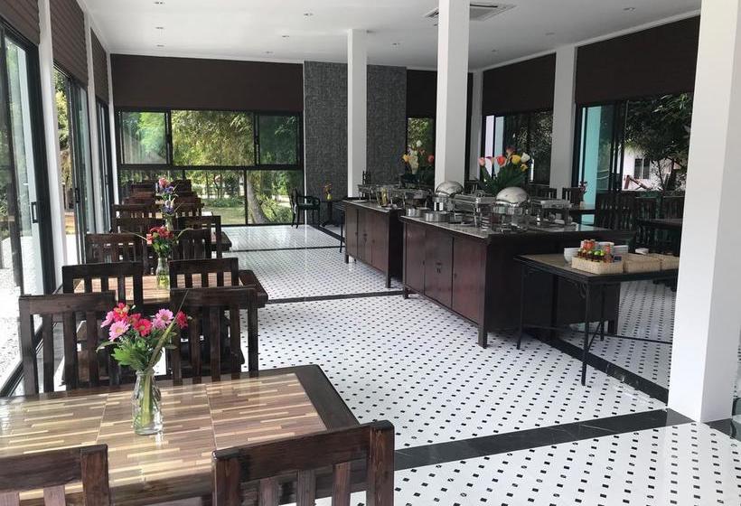 Hotel Bora Bora Villa Phuket 8