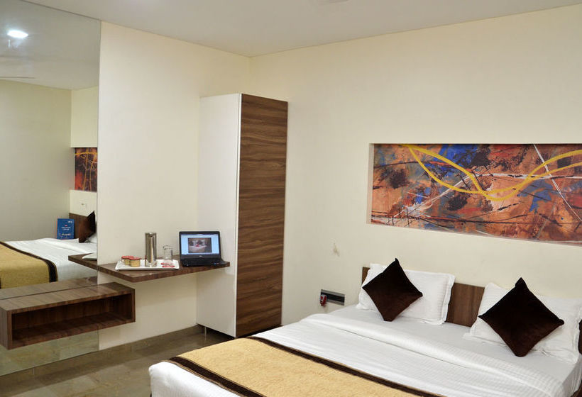 Hotel Lalajis Executive 4