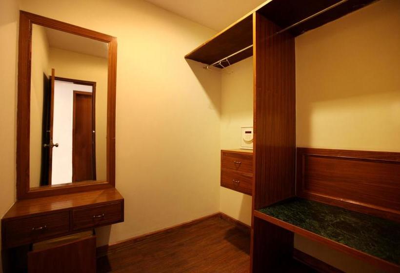 Hotel Midtown Grand 15