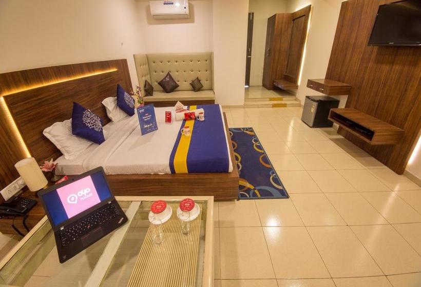 Hotel Oyo 1526 Gagan Plaza 11