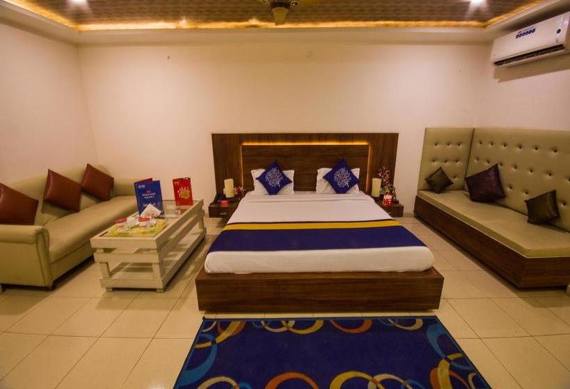 Hotel Oyo 1526 Gagan Plaza 9