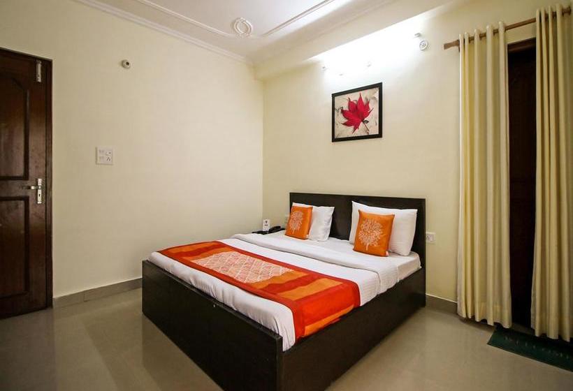 Hotel Oyo 8077 Madhuban 14