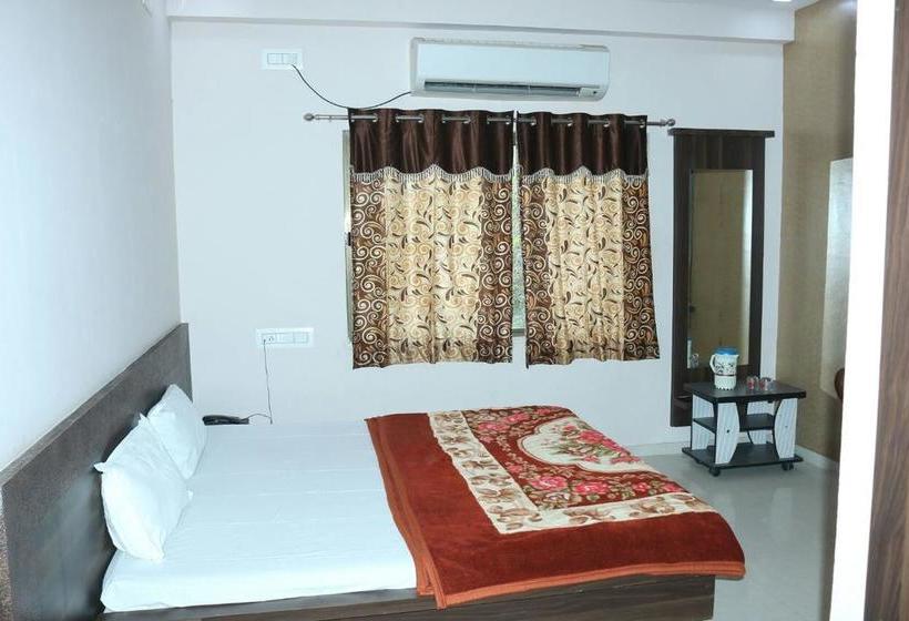 Hotel Shree Nath 13