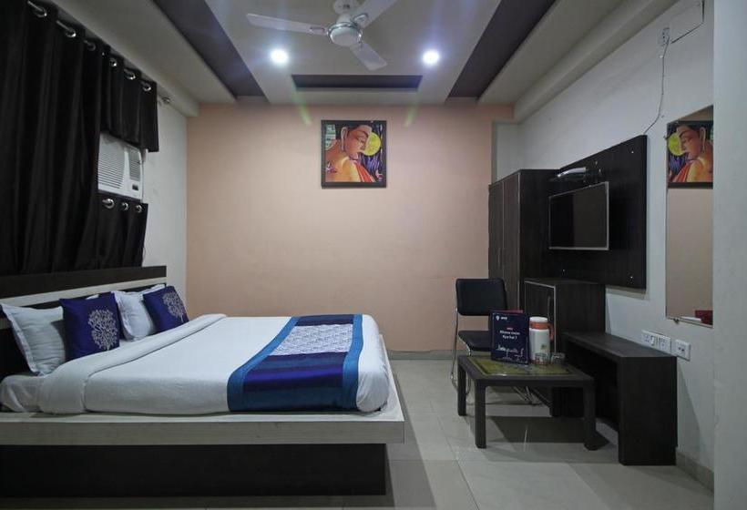 Hotel Oyo 7773 Simran Palace 18