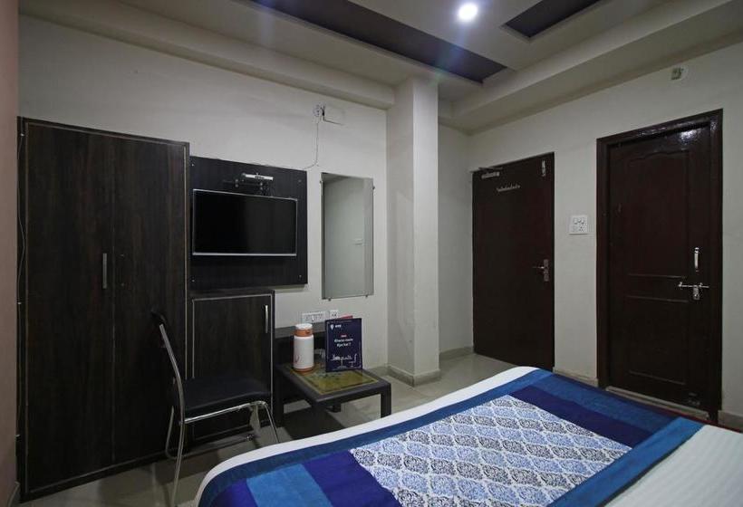 Hotel Oyo 7773 Simran Palace 4