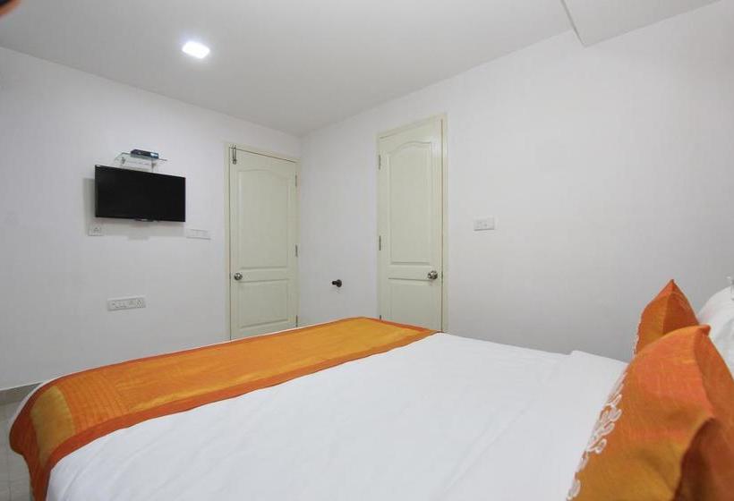 Hotel Oyo 4290 Sanctum City Living 9