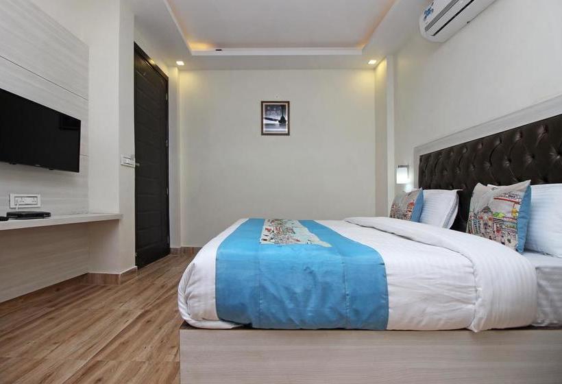 Hotel Oyo 8982 Surya Residency 13