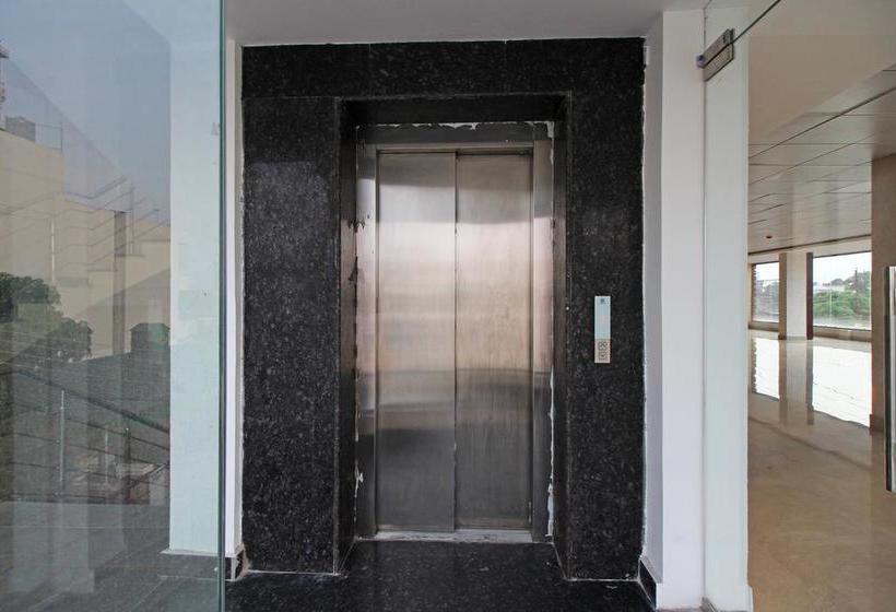 Hotel Oyo 8982 Surya Residency 20