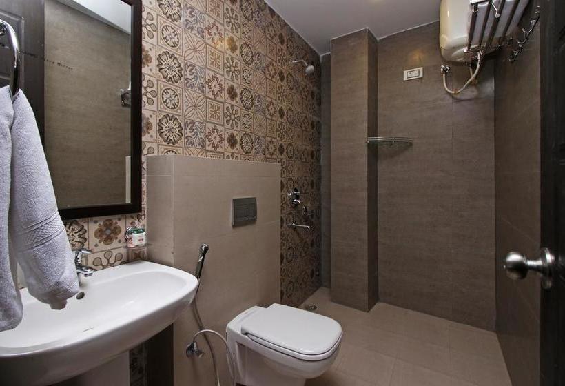 Hotel Oyo 8982 Surya Residency 8