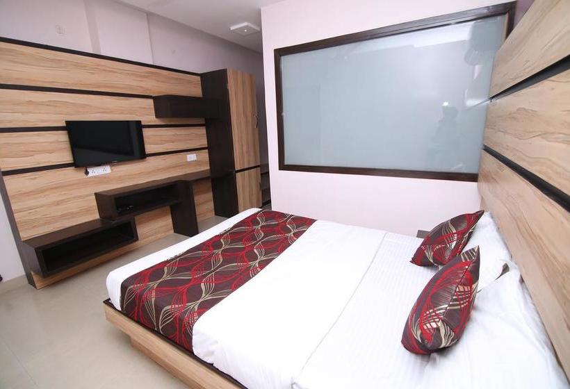 Hotel Oyo 9096 City Star 13